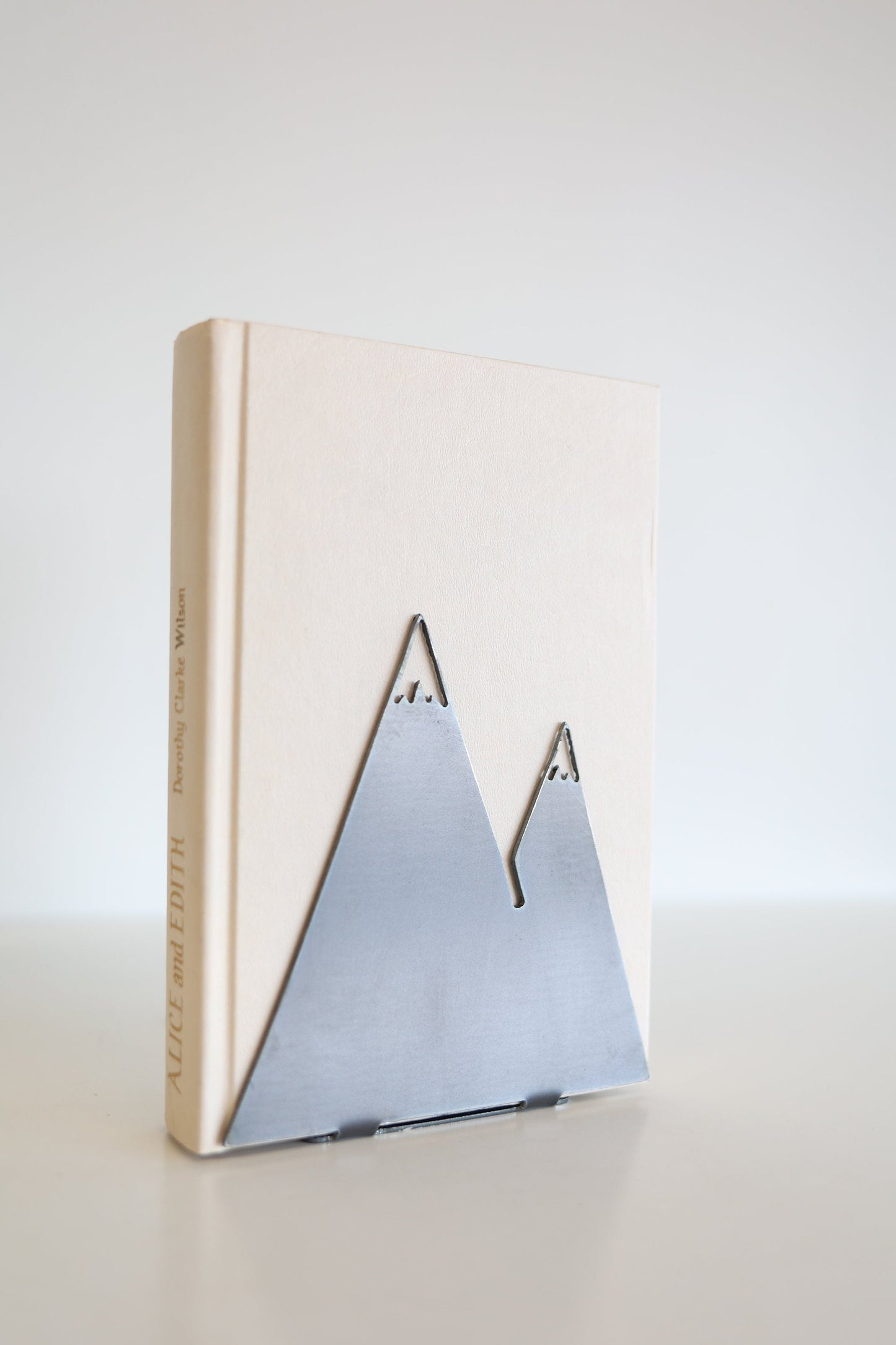 Mountain Bookend